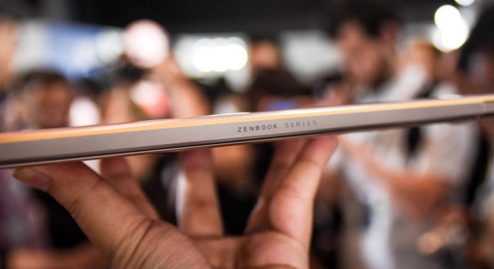 Asus ZenBook 3 sẽ cạnh tranh với Macbook Pro 2016 mới
