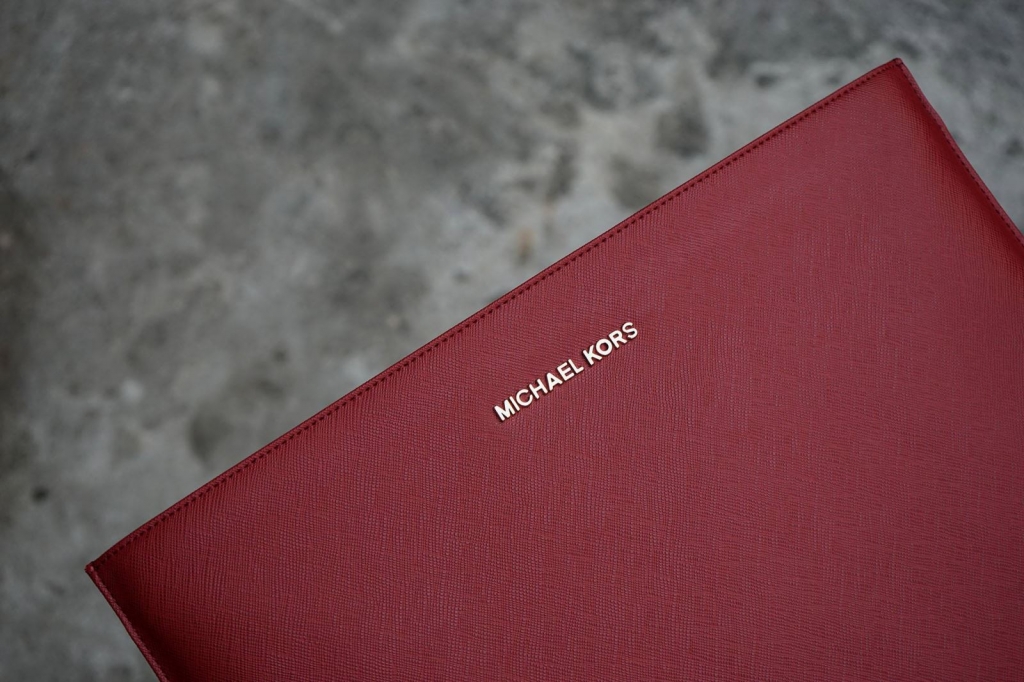 Cặp đựng Macbook Air cũ chính hãng 