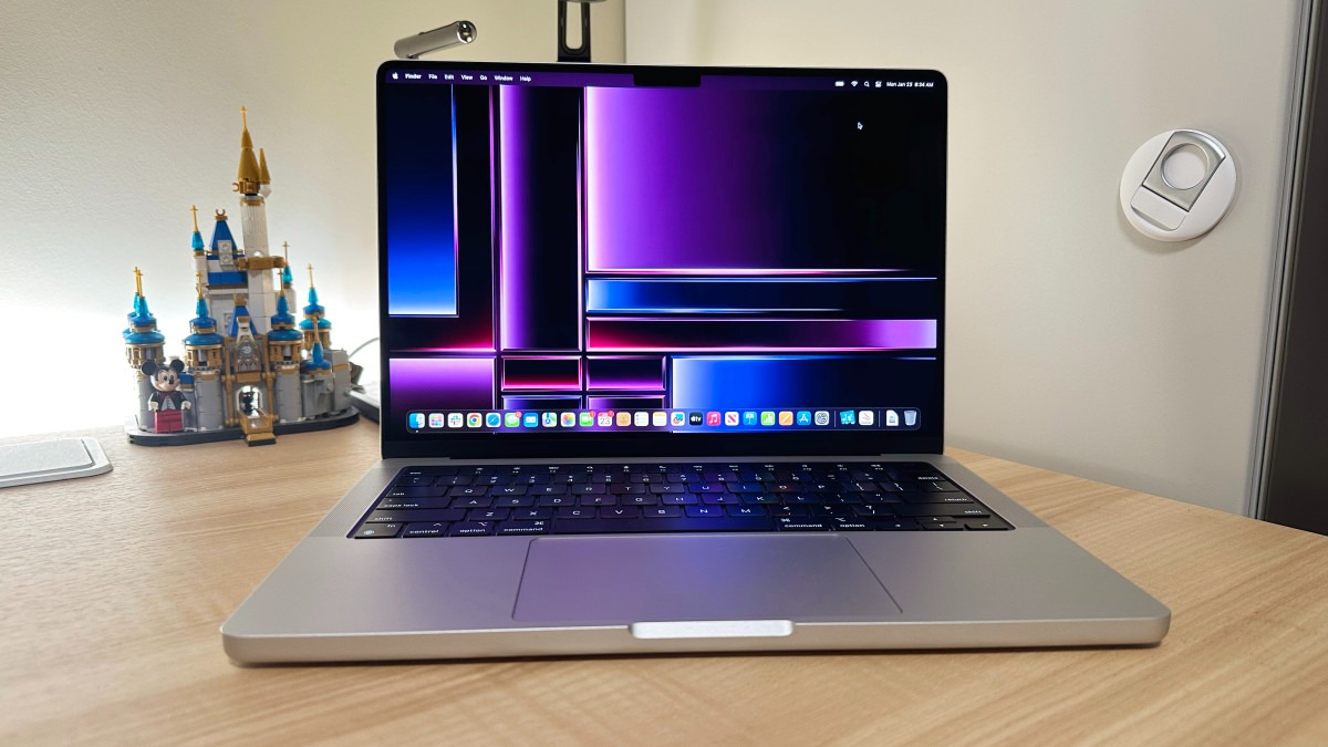 Đánh Giá Macbook Pro 14 Inch Chi Tiết Toàn Bộ Các Phiên Bản Hiện Tại