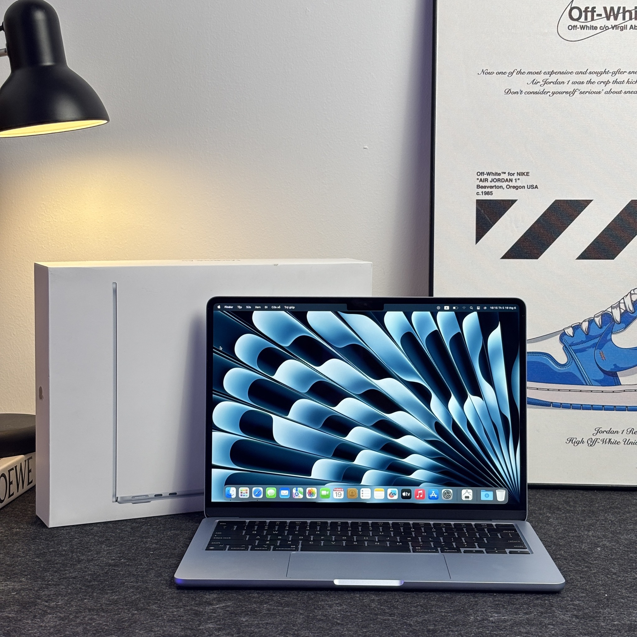 MacBook là gì? Tất tần tật về dòng laptop cao cấp của Apple cho những ai đang tìm hiểu