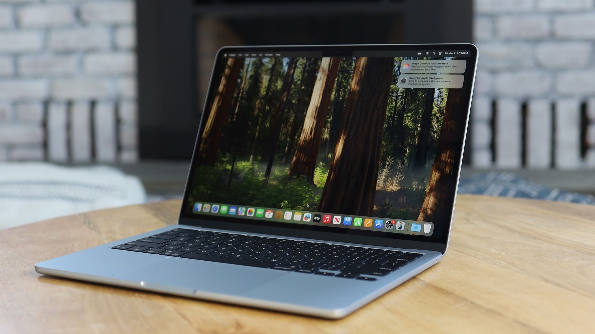 11 Mẫu Laptop Cho Giáo Viên Tốt Nhất Đồng Hành Giảng Dạy Cùng Bạn