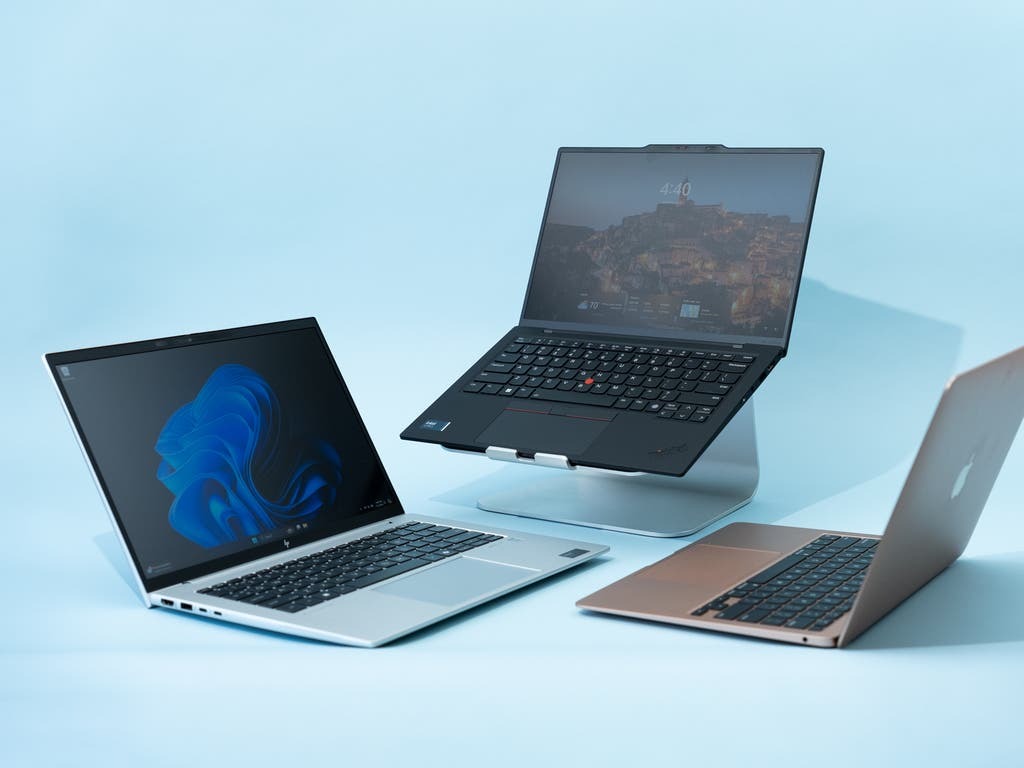 16 Mẫu Laptop Doanh Nhân Đẳng Cấp Có Hiệu Năng Tốt Nhất