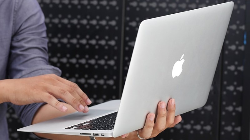 11 Mẫu Laptop Mini Nhỏ Gọn Đẹp Xinh Thuận Tiện Cho Những Bạn Hay Di Chuyển