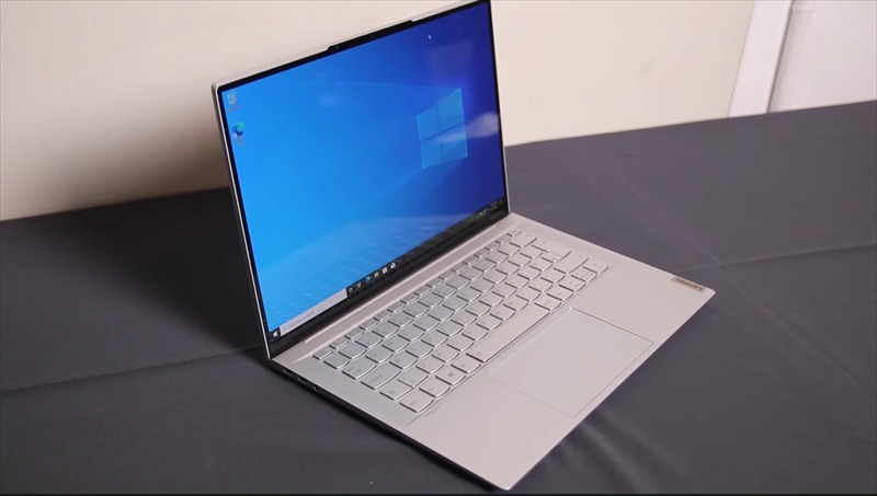 11 Mẫu Laptop Mini Nhỏ Gọn Đẹp Xinh Thuận Tiện Cho Những Bạn Hay Di Chuyển