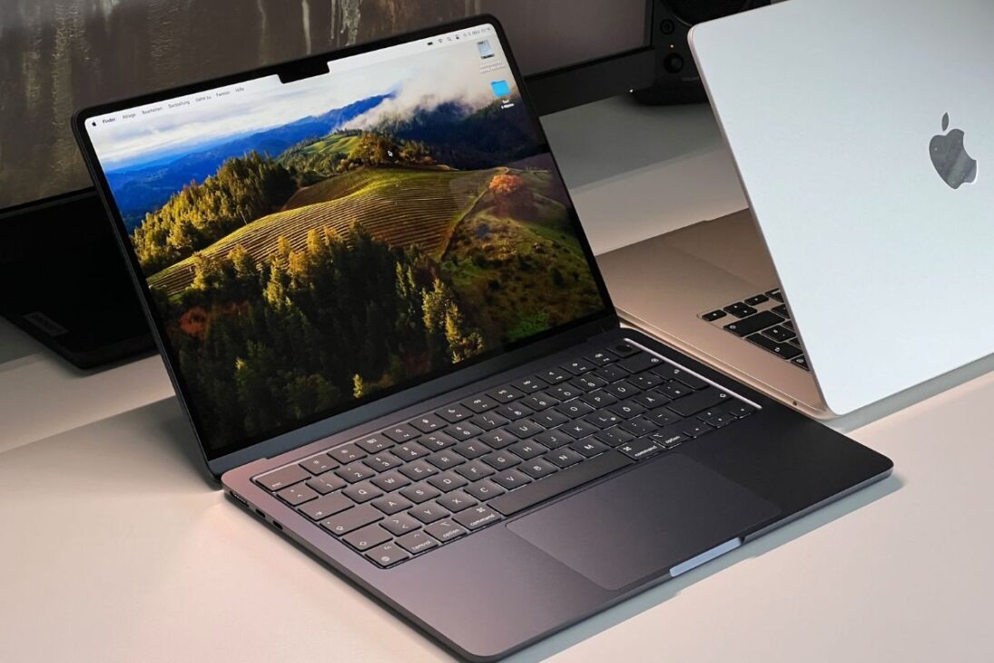 Laptop Nhập Khẩu Là Gì? Có Đáng Mua? Macbook Like New Hay Laptop Nhập Khẩu?