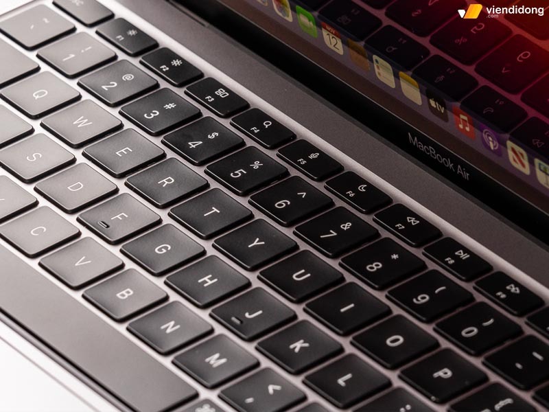 So Sánh MacBook Air M1 và MacBook Pro 2019