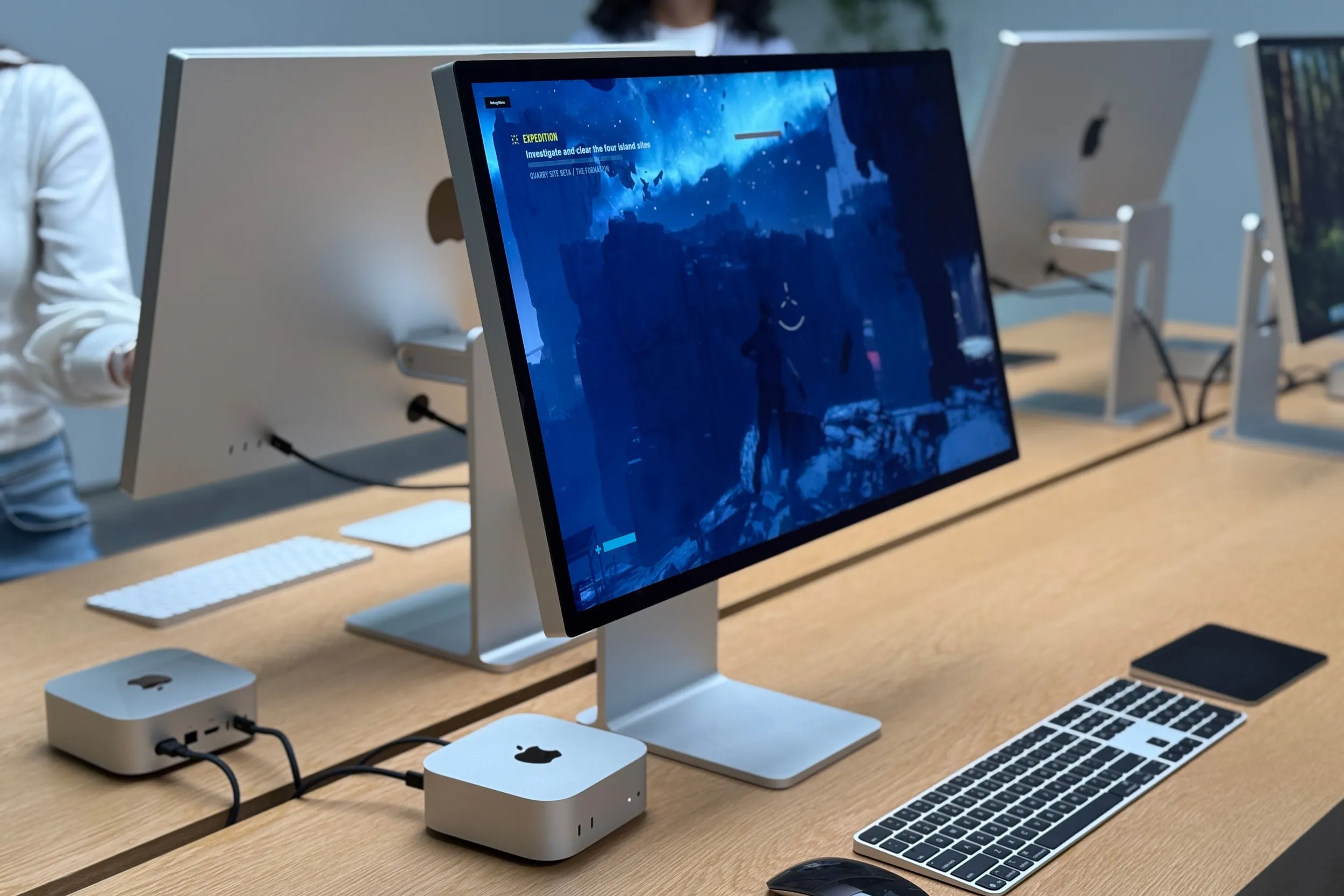 kết nối 2 màn hình mac mini m4