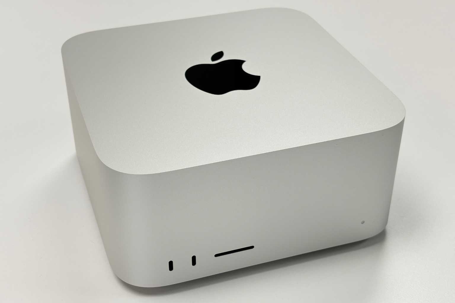 Đánh giá Mac Studio M4 Max 2025: Desktop Mac mạnh nhất hiện tại