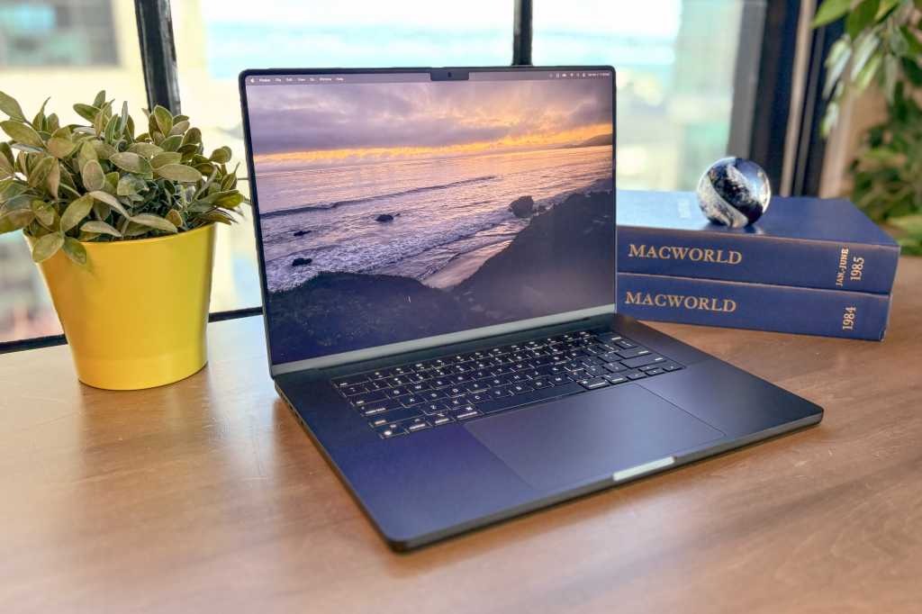 so sánh macbook Pro M5 với macbook pro m4