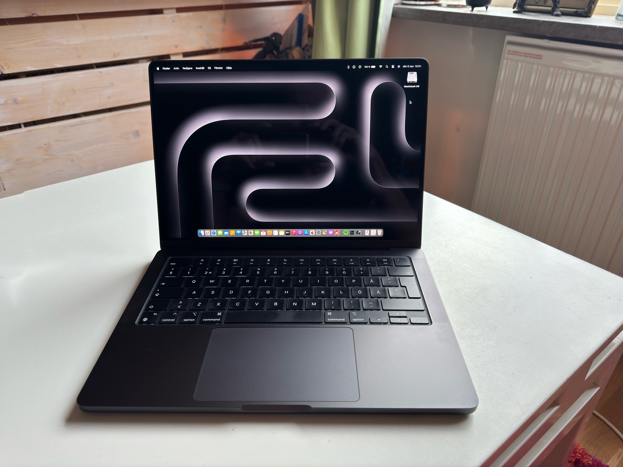 Vì sao Lập trình viên Mobile (iOS/Android) thì MacBook là lựa chọn bắt buộc? Cấu hình tối thiểu bao nhiêu?