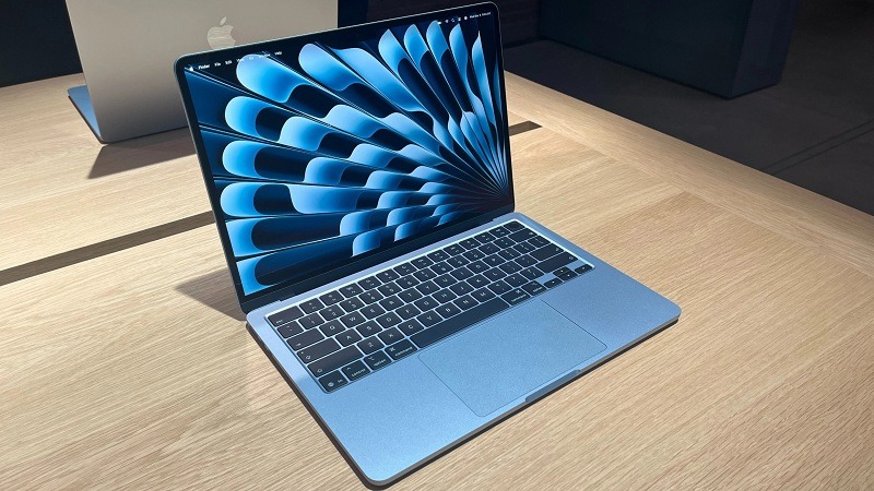 Camera 12MP Center Stage MacBook Air M5: Mình Đã Tìm Hiểu Kỹ Và Đây Là Sự Thật