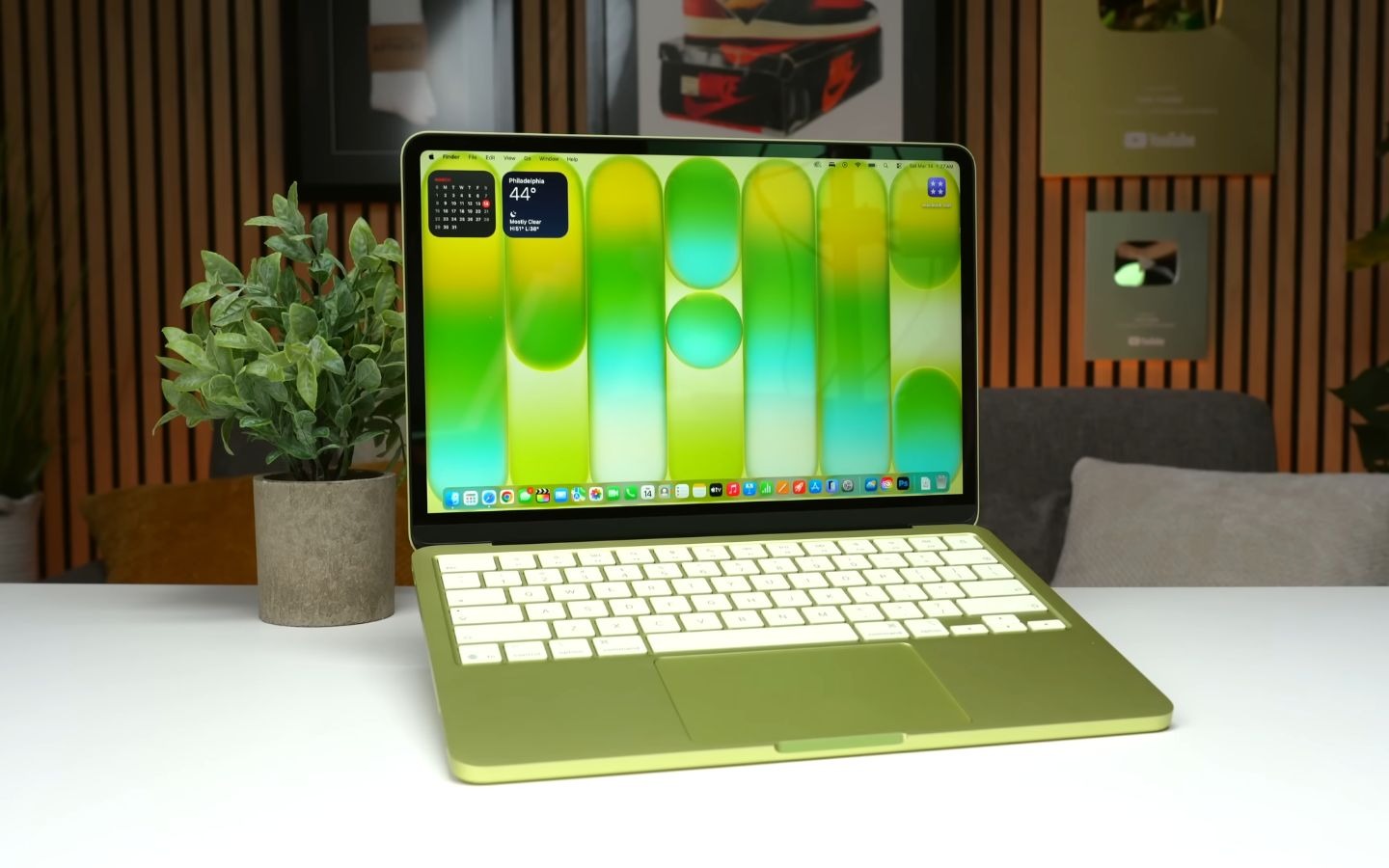 Chip A18 Pro trên MacBook Neo: Giải mã sức mạnh điện thoại trên laptop 16,5 triệu